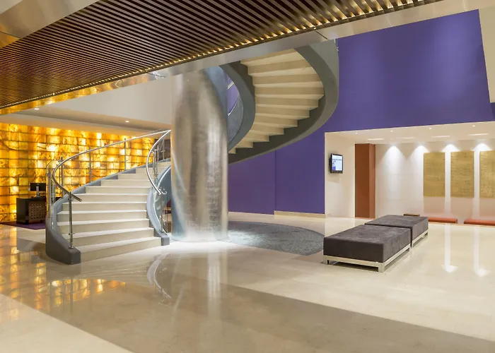 Camino Real Pedregal Hotel 5*